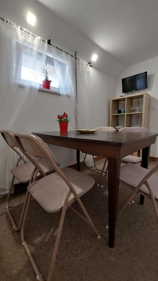 Appartement Suteren "Podhoubi" à Broumov Extérieur photo